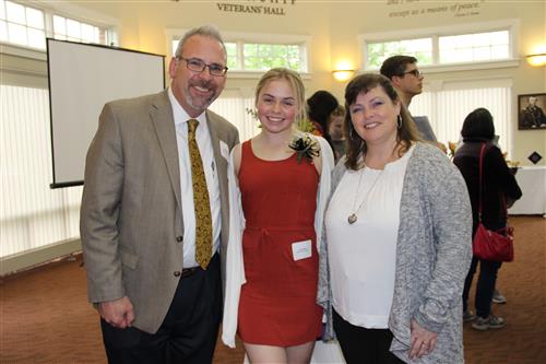 Anna Easter with her mom and Tony Sanders 